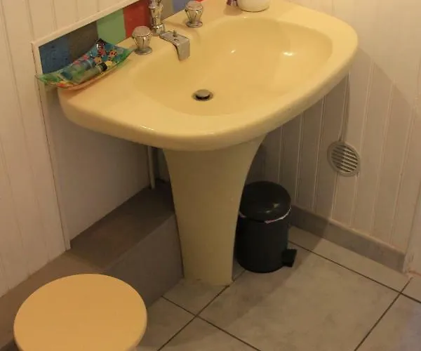 Pensionat Cozy Et Salon De 60 M2 Au Coeur De La Cite Cordes Sur Ciel