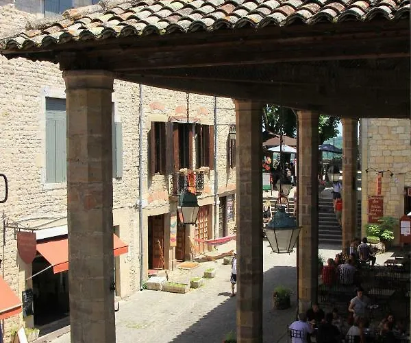 Pensionat Cozy Et Salon De 60 M2 Au Coeur De La Cite 3*